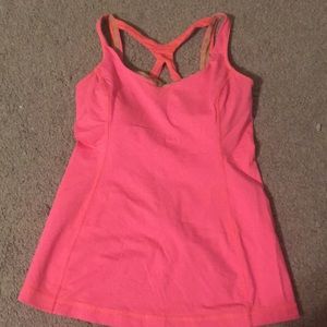Pink Lulu Lemon Top, super cute!!! Size 6
